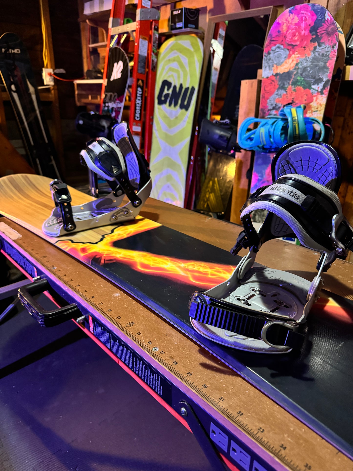 Aggression Arc Snowboard 154cm with Atlantis Bindings – Slope-Ready!