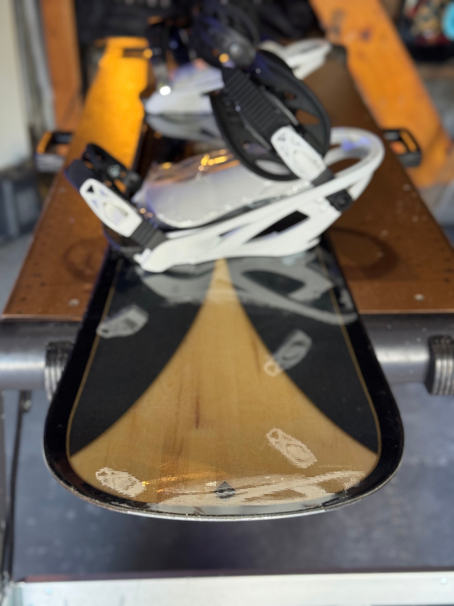 Ride Grace 154 snowboard w/ BRAND-NEW 2024 Evol bindings size Large w/ original box