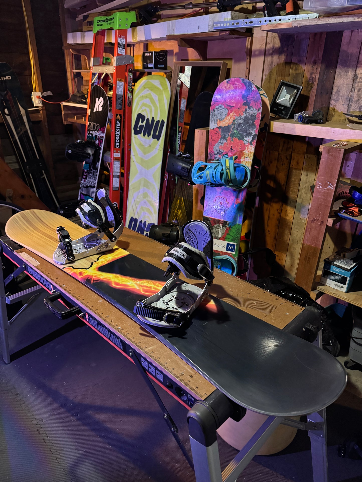 Aggression Arc Snowboard 154cm with Atlantis Bindings – Slope-Ready!