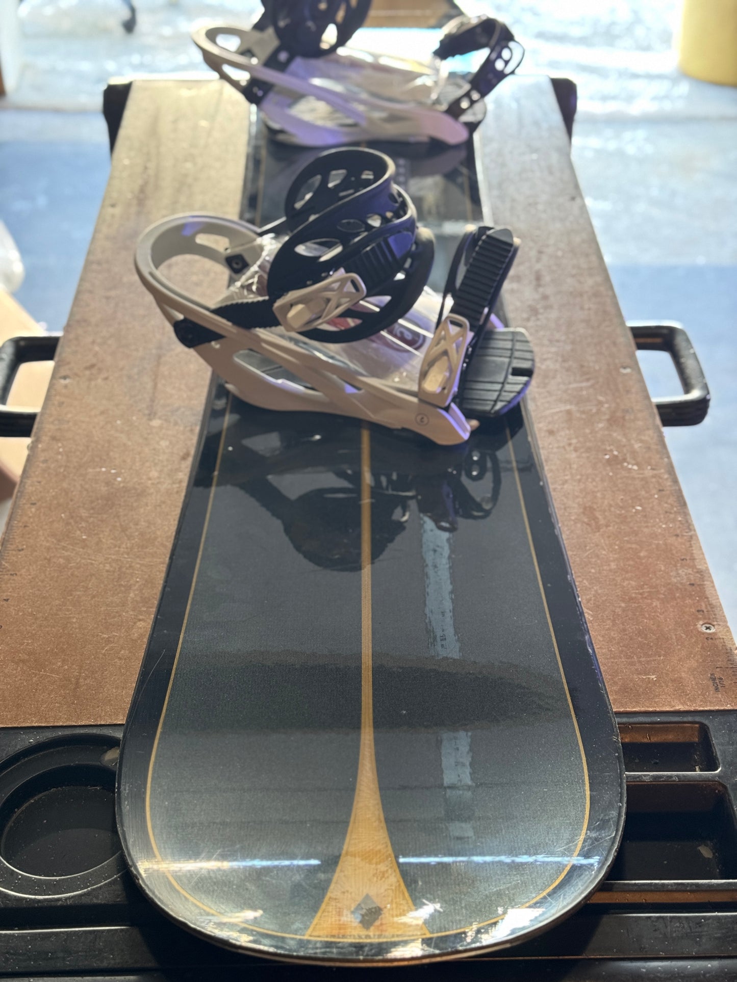 Ride Grace 154 snowboard w/ BRAND-NEW 2024 Evol bindings size Large w/ original box
