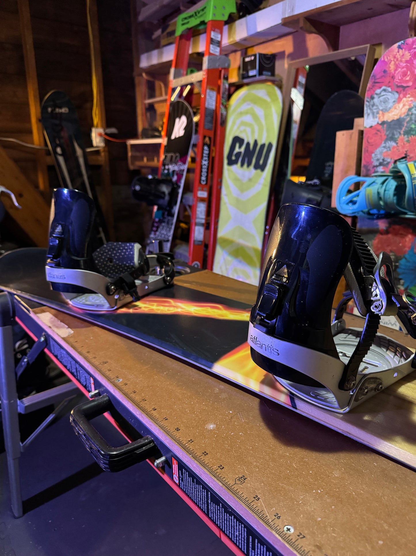 Aggression Arc Snowboard 154cm with Atlantis Bindings – Slope-Ready!