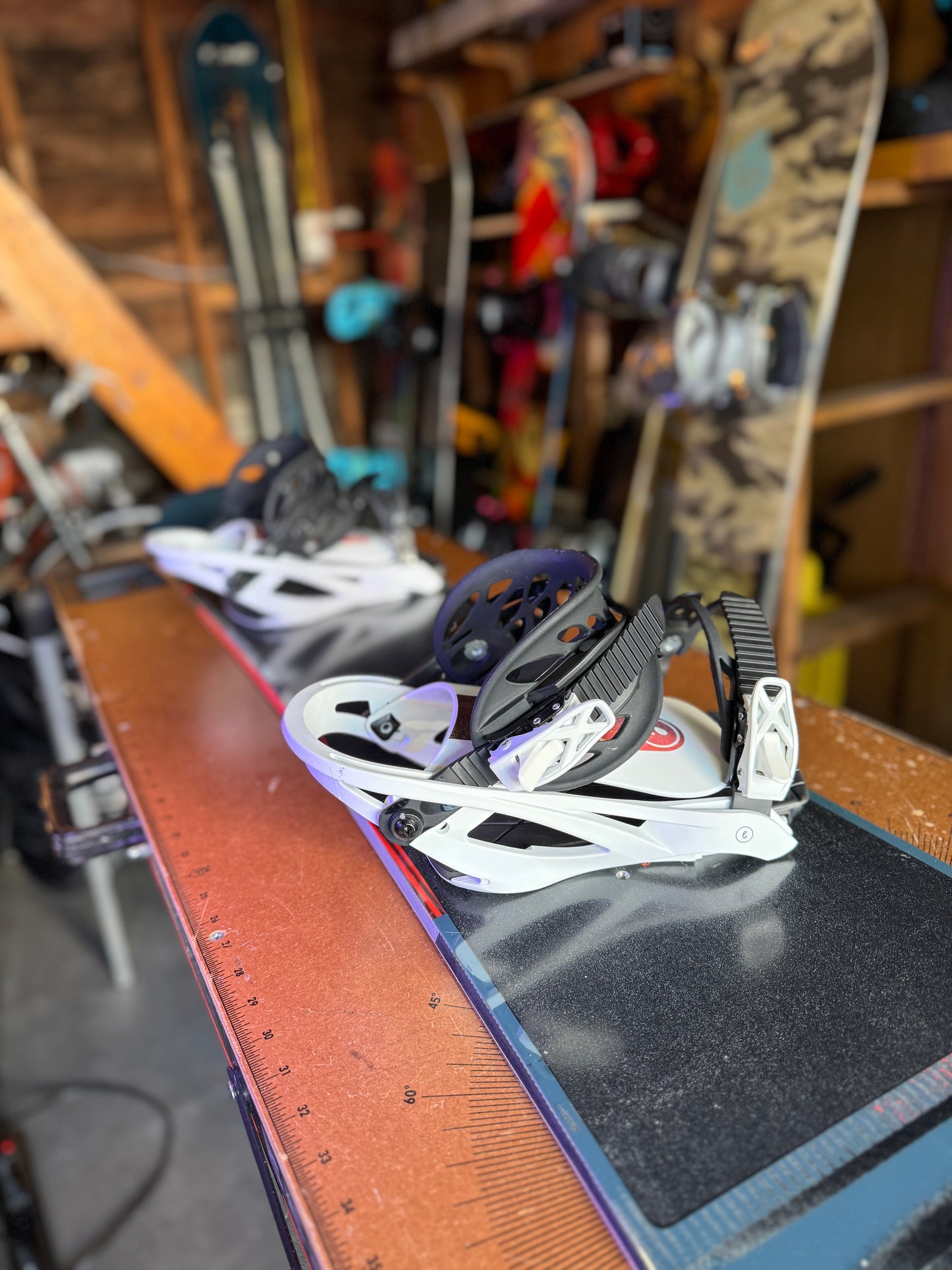 Nitro Snowboard (155) with BRAND NEW 2024 Evol Bindings