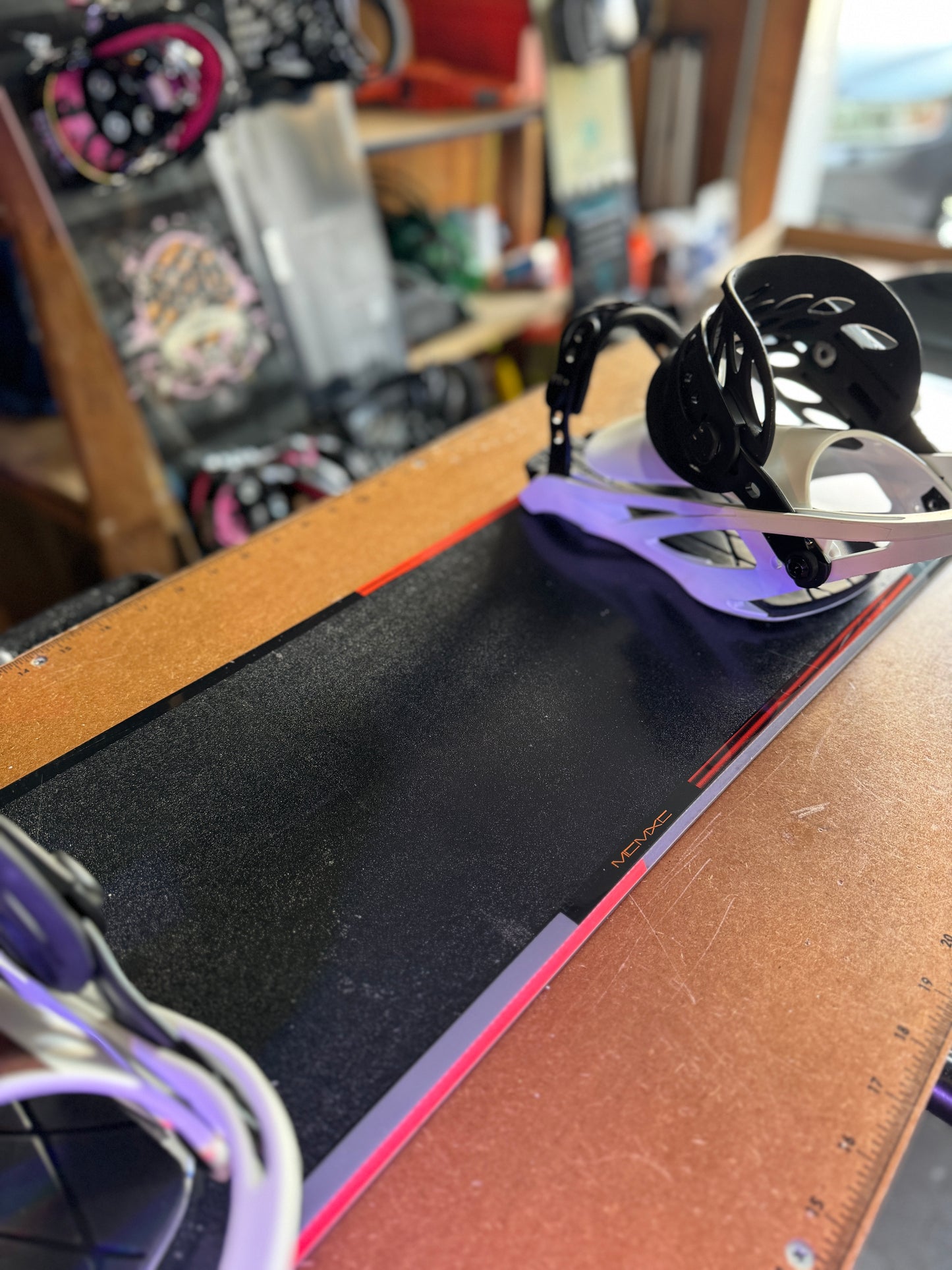 Nitro Snowboard (155) with BRAND NEW 2024 Evol Bindings
