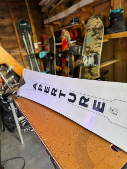 Aperture Snowboard (158) with BRAND NEW 2024 Chamonix Bindings