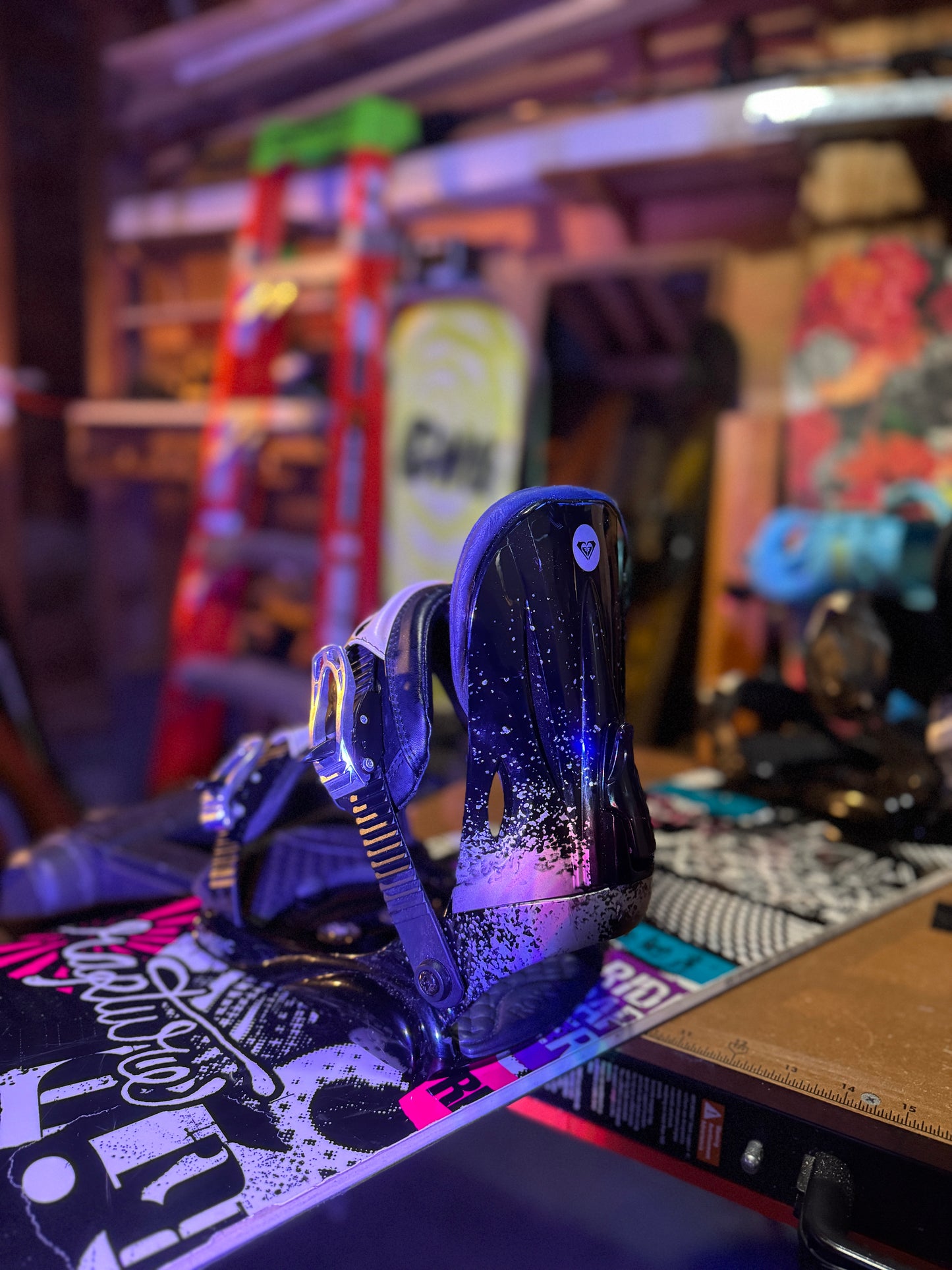Ride Snowboard 147cm with Roxy Bindings – Slope-Ready!