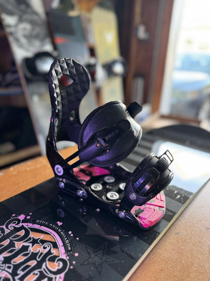 Ride Snowboard (151cm) with 
matching Ride Bindings in perfect condition