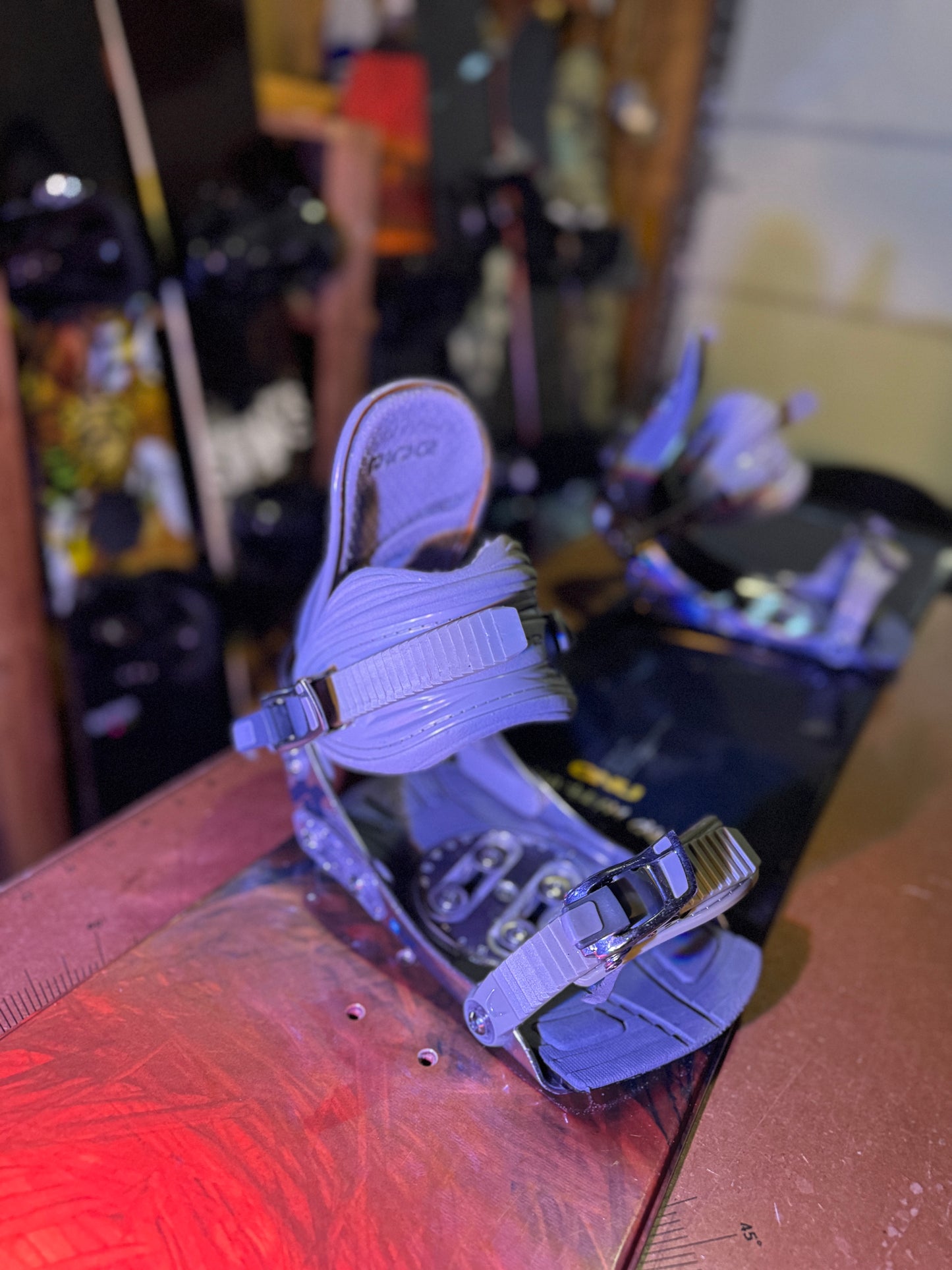 GNU 150 Snowboard w/ Ride Bindings