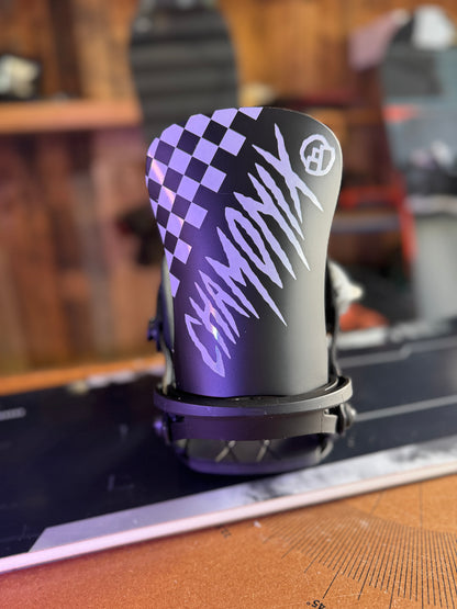 Aperture Snowboard (158) with BRAND NEW 2024 Chamonix Bindings