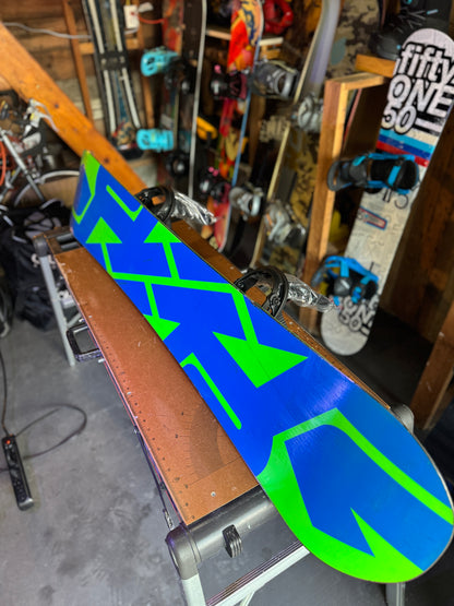 K2 Snowboard (158cm) with BRAND NEW 2024 Evol Bindings
