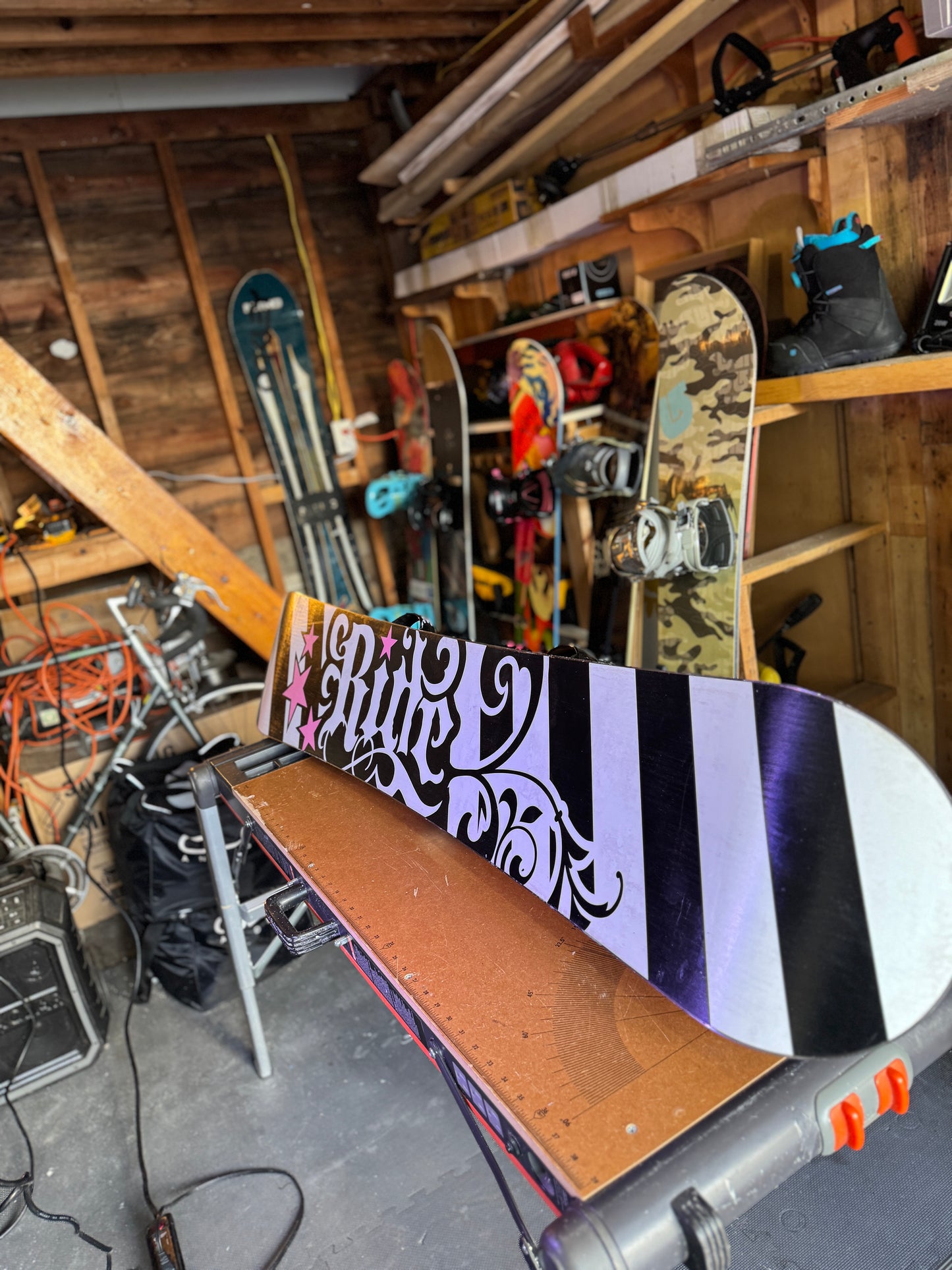 Ride Snowboard (151cm) with 
matching Ride Bindings in perfect condition