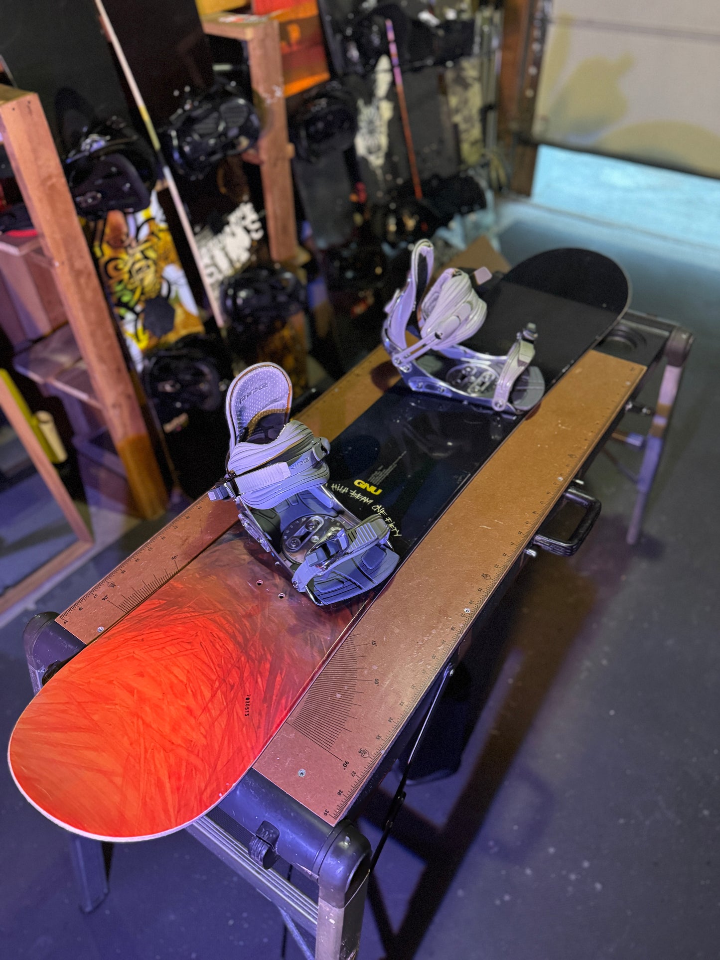 GNU 150 Snowboard w/ Ride Bindings