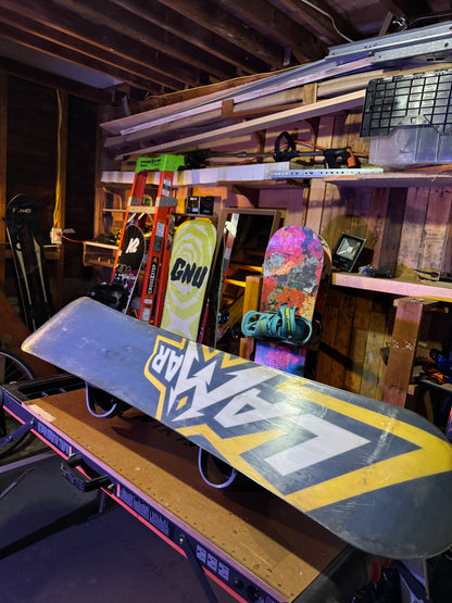 Lamar Snowboard 143cm with Liquid Bindings – Slope-Ready!