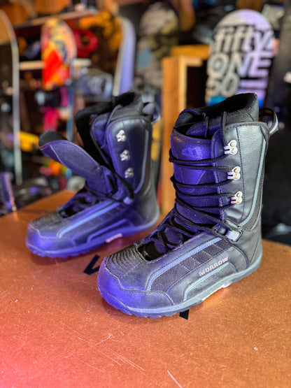 Morror boots size 8