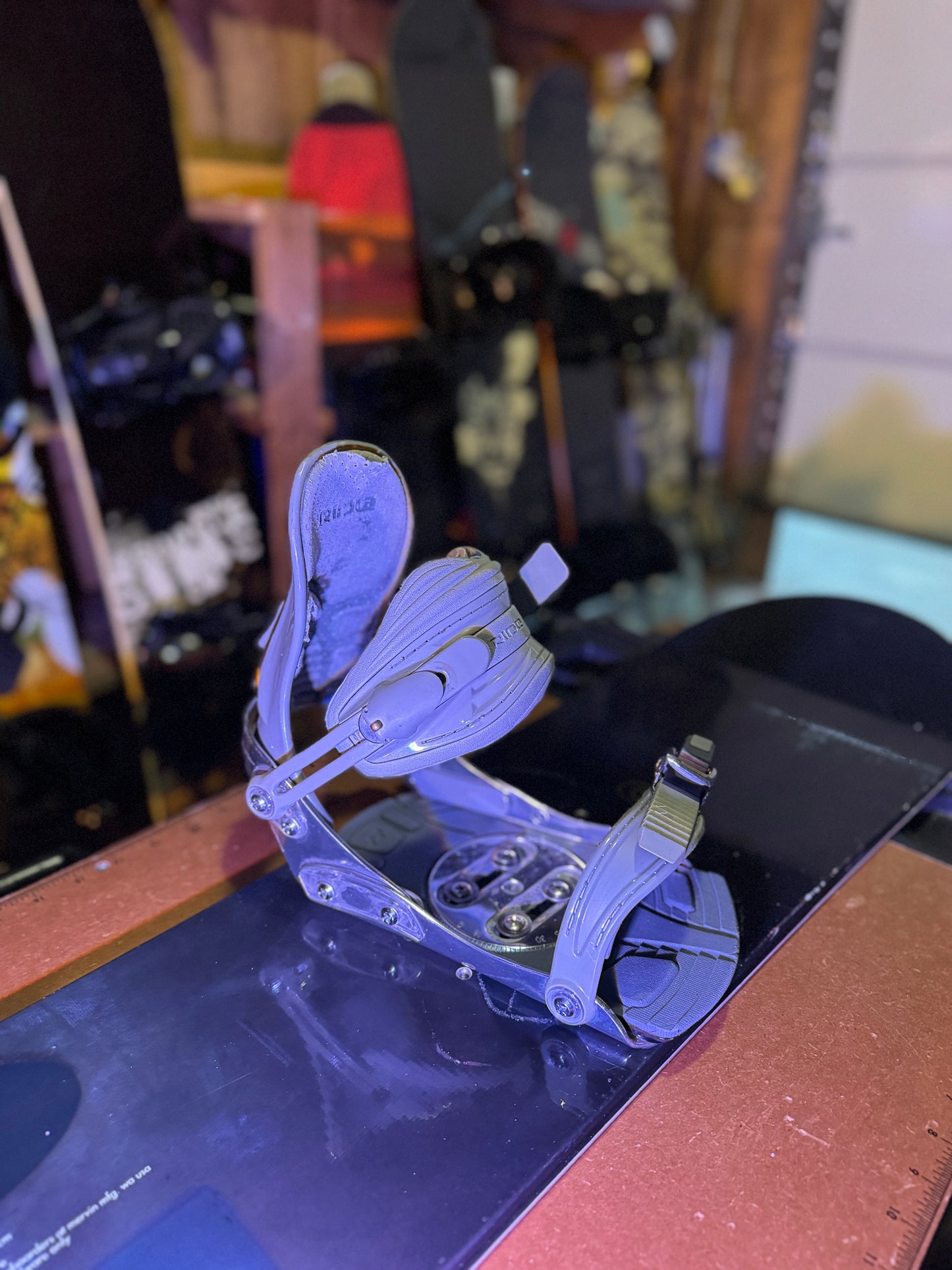 GNU 150 Snowboard w/ Ride Bindings