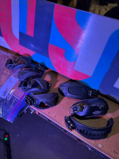 Burton Custom 140 w/ Burton Freestyle bindings Small