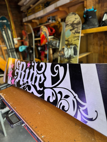 Ride Snowboard (151cm) with 
matching Ride Bindings in perfect condition