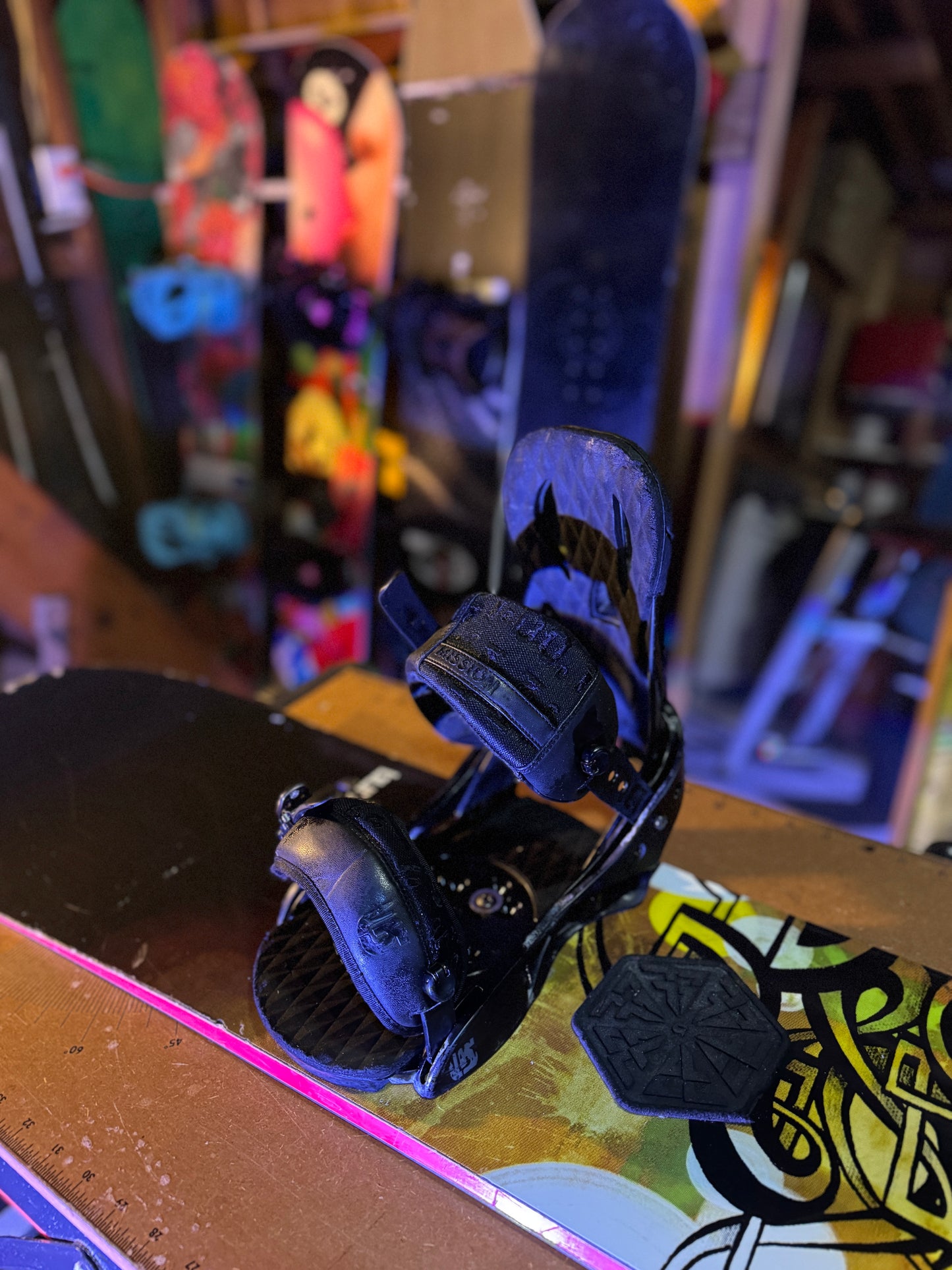 Burton Air 157 Snowboard w/ Burton Bindings